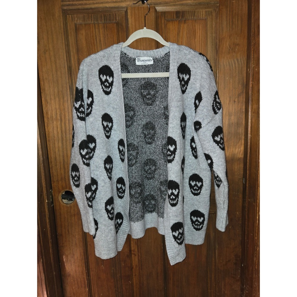 No Boundaries Grey Black Skull Print Oversized Cardigan Sweater XL 16-18 Goth - Picture 2 of 5